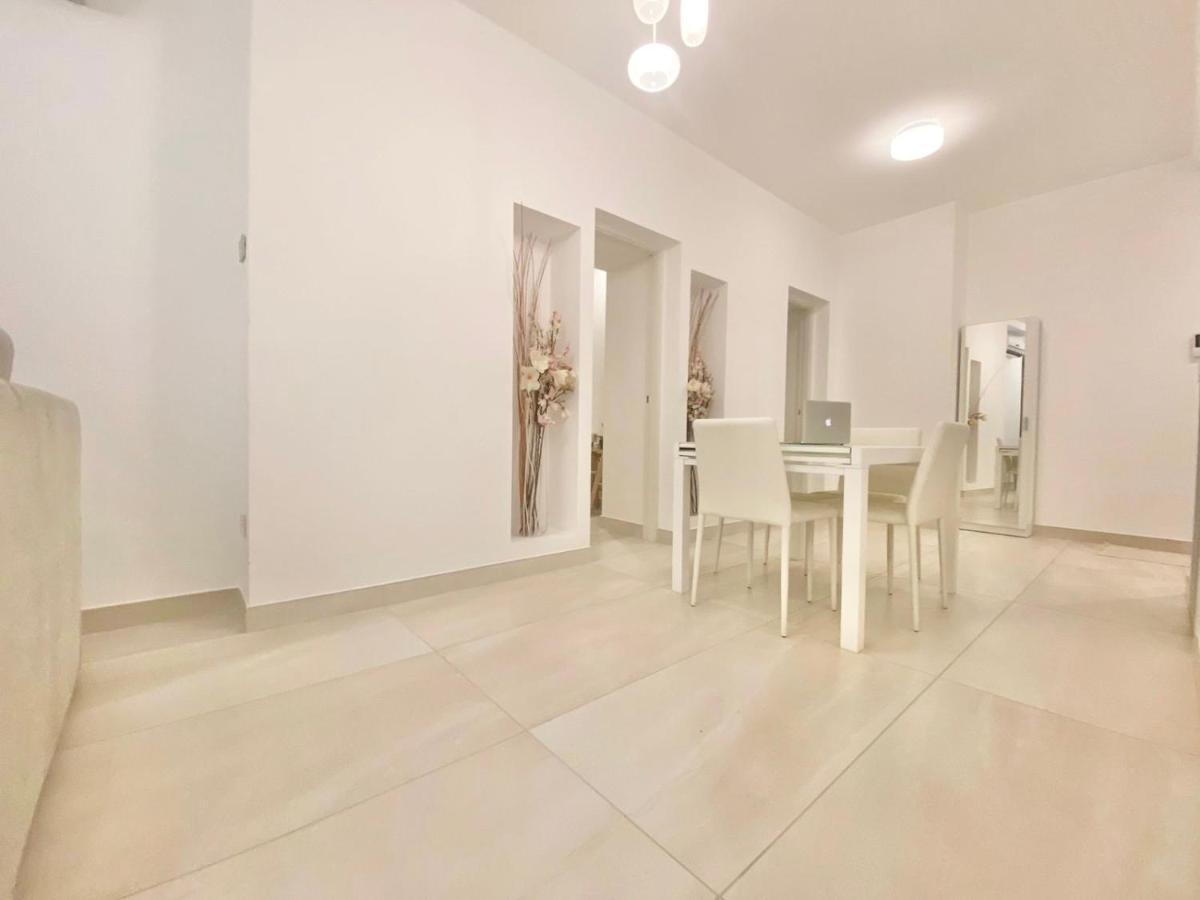 Elegance Duomo Apartment Milan Exterior photo